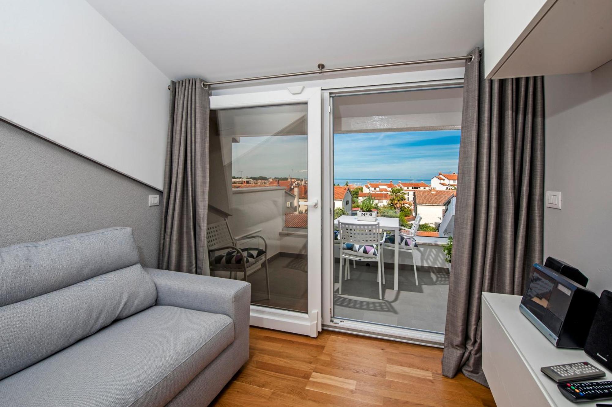 Apartment Lili Poreč Dış mekan fotoğraf