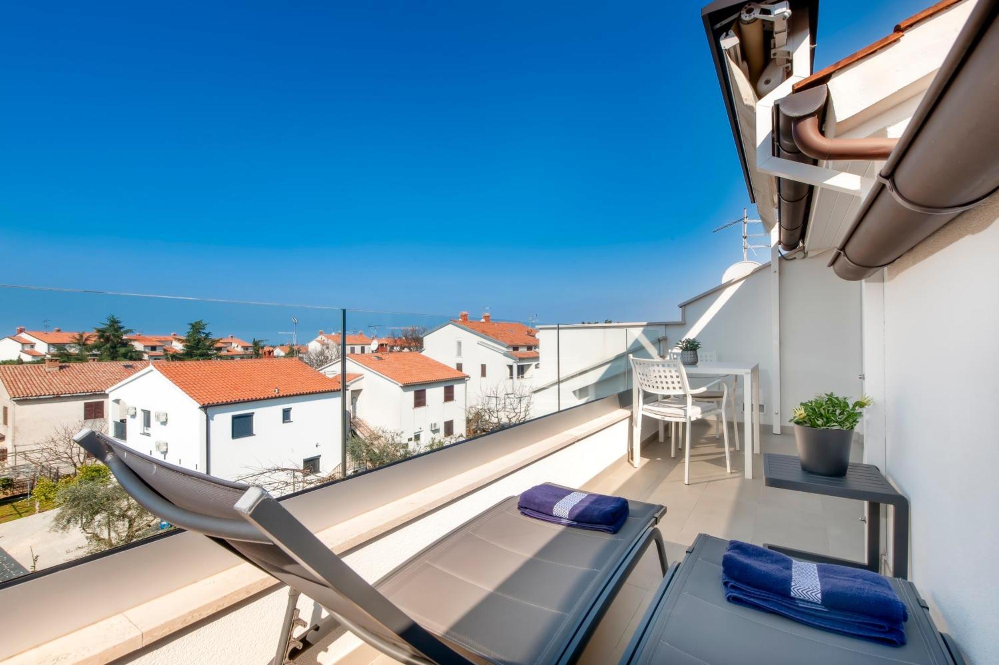 Apartment Lili Poreč Dış mekan fotoğraf